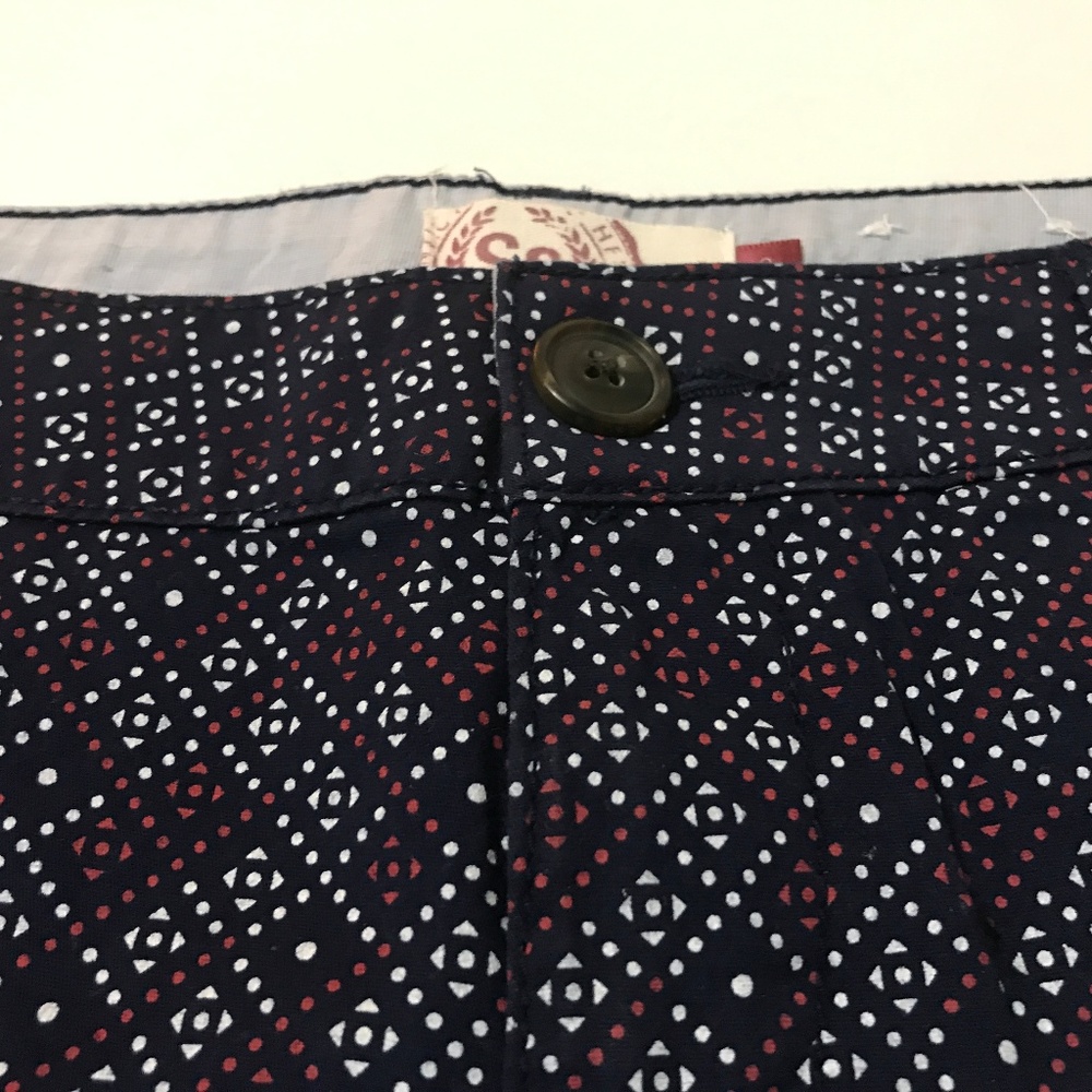 SO | NWOT - Printed Cotton Shorts -- 9 - Picture 4 of 7